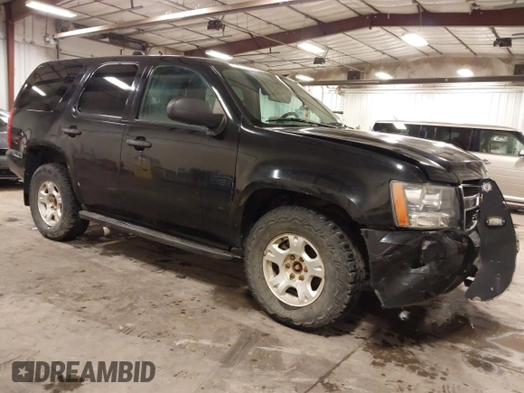 2013 Chevrolet Tahoe Commercial z VIN 1GNSK2E01DR331721, wystawiony jako IAAI lot #42093449 z przebiegiem 178 731 mil mil oraz . Historia ofert i sprzedaży dostępna na DreamBid. Obrazek 1.