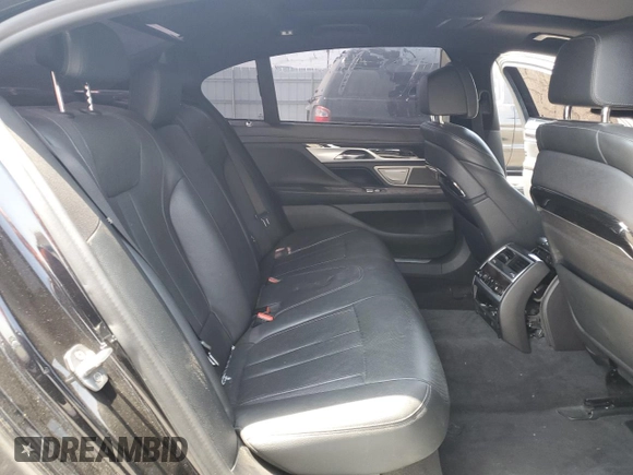 2019 BMW 7 Series 740i with VIN WBA7E2C56KB218225, listed as a Copart auction lot 62496605 with 109,937 mi miles and Clean title. Bid and sale history available at DreamBid. Image 10.