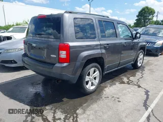 2015 Jeep Patriot Latitude с VIN 1C4NJPFB8FD419929, выставлен на аукционе IAAI как лот 42315972 с пробегом 176 735 миль миль и . История ставок и продаж доступна на DreamBid. Изображение 4.