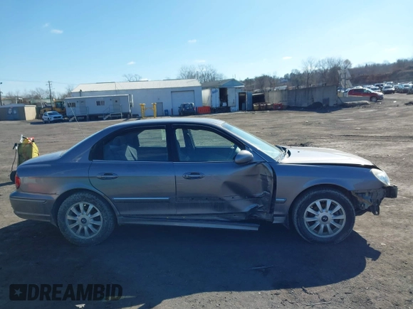 2005 Hyundai Sonata GLS with VIN KMHWF35H35A119750, listed as a IAAI auction lot 41687575 with 146,419 mi miles. Bid and sale history available at carsss.com. Image 13.