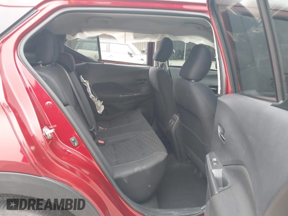 2024 Nissan Kicks SV with VIN 3N1CP5CV0RL517282, listed as a IAAI auction lot 41725085 with 4,932 mi miles. Bid and sale history available at carsss.com. Image 8.