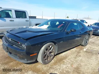 2015 Dodge Challenger R/T with VIN 2C3CDZAT9FH861314, listed as a IAAI auction lot 41373091 with 32,615 mi miles. Bid and sale history available at carsss.com. Image 17.