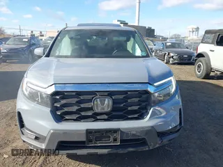 2025 Honda Passport EX-L z VIN 5FNYF8H53SB001311, wystawiony jako IAAI lot #41331984 z przebiegiem 4 272 mil mil oraz . Historia ofert i sprzedaży dostępna na DreamBid. Obrazek 12.