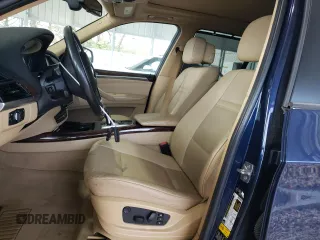2012 BMW X5 35i z VIN 5UXZV4C58CL756913, wystawiony jako Copart lot #51746195 z przebiegiem 160 295 mil mil oraz Szkoda całkowita • Salvage title. Historia ofert i sprzedaży dostępna na DreamBid. Obrazek 7.