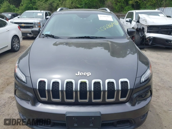 2017 Jeep Cherokee Latitude с VIN 1C4PJMCS6HW649441, выставлен на аукционе IAAI как лот 42286967 с пробегом 68 742 миль миль и . История ставок и продаж доступна на DreamBid. Изображение 12.