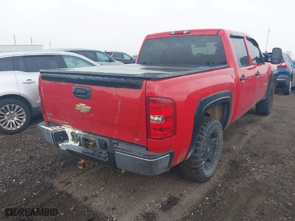 2010 Chevrolet Silverado 1500 LT with VIN 3GCRKSE38AG208706, listed as a IAAI auction lot 42081553 with 179,371 mi miles. Bid and sale history available at carsss.com. Image 4.