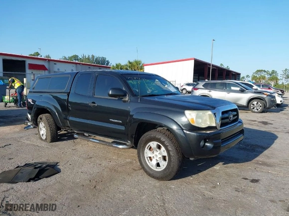 2008 Toyota Tacoma PreRunner with VIN 5TETU62N68Z483812, listed as a IAAI auction lot 41794771 with 244,792 mi miles. Bid and sale history available at carsss.com. Image 1.
