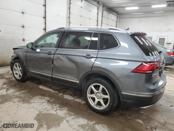 2018 Volkswagen Tiguan SEL Premium with VIN 3VV4B7AX9JM002703, listed as a Copart auction lot 88558945 with 133,817 mi miles and Clean Title. Bid and sale history available at carsss.com. Image 2.