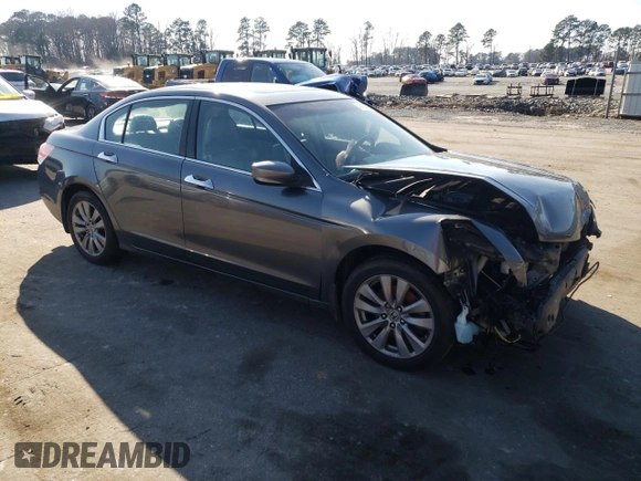 2012 Honda Accord EX-L z VIN 1HGCP3F88CA019127, wystawiony jako Copart lot #46450835 z przebiegiem Nie podano mil oraz Szkoda całkowita • Salvage title. Historia ofert i sprzedaży dostępna na DreamBid. Obrazek 4.