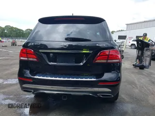 2017 Mercedes-Benz GLE 350 z VIN 4JGDA5HB0HA924859, wystawiony jako IAAI lot #42191729 z przebiegiem 91 831 mil mil oraz . Historia ofert i sprzedaży dostępna na DreamBid. Obrazek 16.