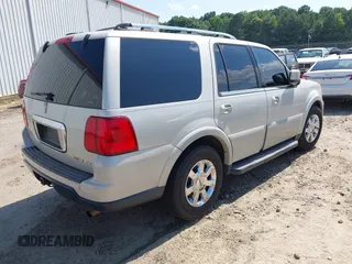 2006 Lincoln Navigator Luxury with VIN 5LMFU28586LJ17478, listed as a IAAI auction lot 42577548 with 207,474 mi miles and . Bid and sale history available at DreamBid. Image 4.