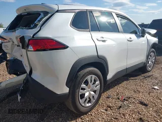 2022 Toyota Corolla Cross L z VIN 7MUAAAAG1NV024532, wystawiony jako IAAI lot #41887286 z przebiegiem 47 102 mil mil oraz . Historia ofert i sprzedaży dostępna na DreamBid. Obrazek 4.