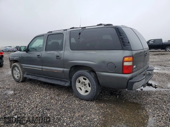 2001 Chevrolet Suburban LS with VIN 3GNEC16T31G203148, listed as a Copart auction lot 42713955 with 323,762 mi miles and Salvage Title. Bid and sale history available at carsss.com. Image 2.