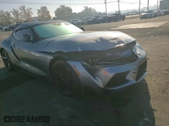 2021 Toyota GR Supra 3.0 with VIN WZ1DB0C04MW038391, listed as a Copart auction lot 83372814 with 0 mi miles and Salvage Title. Bid and sale history available at carsss.com. Image 10.