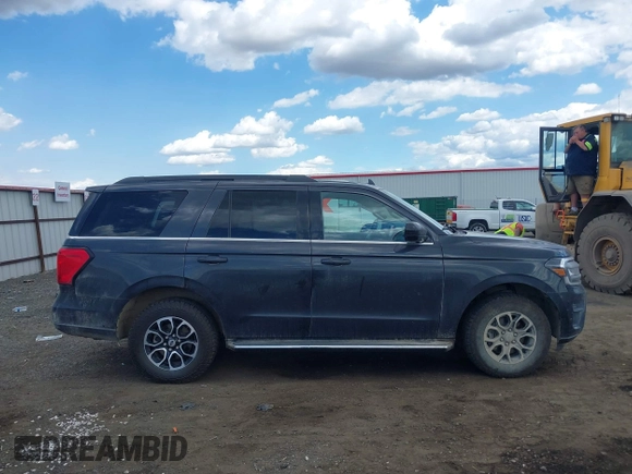 2022 Ford Expedition XLT with VIN 1FMJU1JT3NEA66717, listed as a IAAI auction lot 42674245 with 70,250 mi miles and . Bid and sale history available at DreamBid. Image 13.