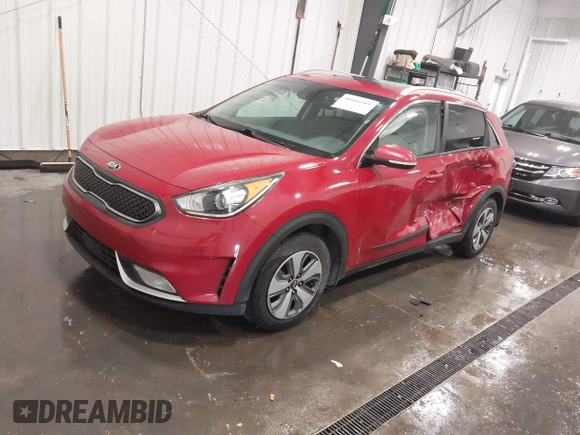 2017 Kia Niro Touring Launch Edition with VIN KNDCC3LC6H5102042, listed as a IAAI auction lot 41666561 with 191,584 mi miles. Bid and sale history available at carsss.com. Image 17.