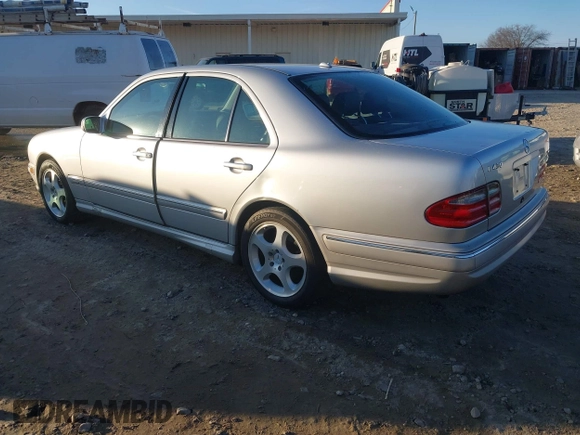 2002 Mercedes-Benz E 320 with VIN WDBJF70J52B431704, listed as a IAAI auction lot 41304419 with 271,140 mi miles and . Bid and sale history available at DreamBid. Image 3.