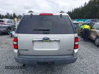 2006 Ford Explorer XLT z VIN 1FMEU73E26UB67225, wystawiony jako IAAI lot #42291341 z przebiegiem 134 682 mil mil oraz . Historia ofert i sprzedaży dostępna na DreamBid. Obrazek 16.
