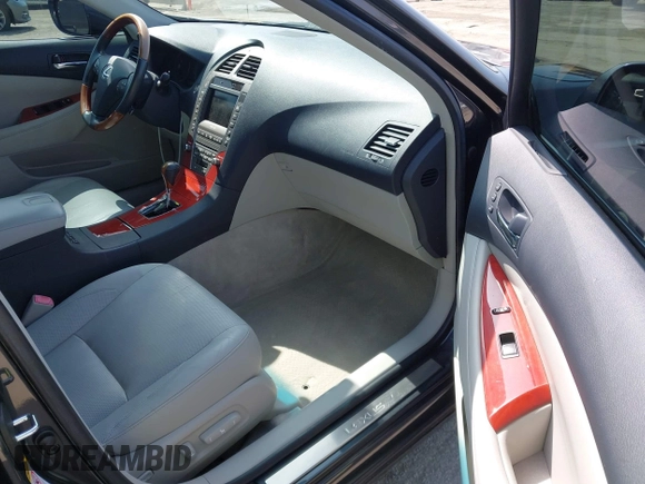 2007 Lexus ES 330 z VIN JTHBJ46G472085911, wystawiony jako IAAI lot #42486802 z przebiegiem 124 871 mil mil oraz . Historia ofert i sprzedaży dostępna na DreamBid. Obrazek 5.