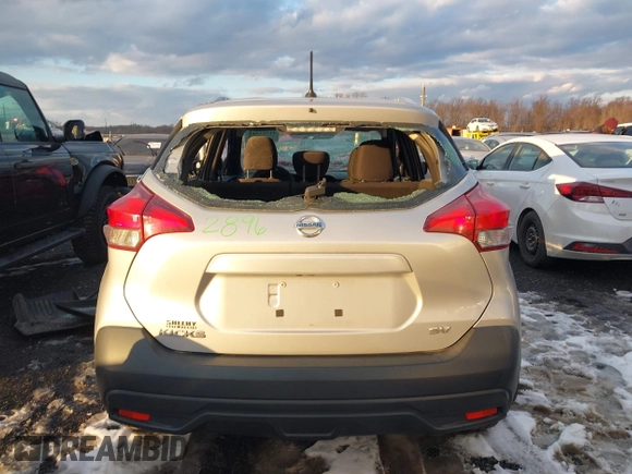 2019 Nissan Kicks SV with VIN 3N1CP5CU9KL508657, listed as a IAAI auction lot 41321427 with 137,402 mi miles. Bid and sale history available at carsss.com. Image 16.