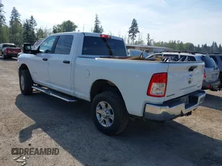 2024 Ram 2500 Big Horn with VIN 3C6UR5DJ3RG275904, listed as a IAAI auction lot 42121704 with 27,745 mi miles. Bid and sale history available at carsss.com. Image 3.