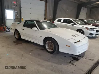 1989 Pontiac Firebird z VIN 1G2FW2180KL256119, wystawiony jako Copart lot #56474875 z przebiegiem 81 176 mil mil oraz Szkoda całkowita • Salvage title. Historia ofert i sprzedaży dostępna na DreamBid. Obrazek 4.