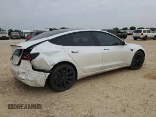 2020 Tesla Model 3 Standard Range Plus z VIN 5YJ3E1EA9LF661702, wystawiony jako Copart lot #55533725 z przebiegiem 66 286 mil mil oraz Szkoda całkowita • Salvage title. Historia ofert i sprzedaży dostępna na DreamBid. Obrazek 3.