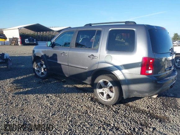 2013 Honda Pilot EX-L with VIN 5FNYF4H55DB029204, listed as a IAAI auction lot 41676566 with 173,213 mi miles. Bid and sale history available at carsss.com. Image 3.