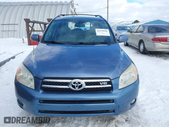 2008 Toyota RAV4 Ltd with VIN JTMBK31V186044743, listed as a IAAI auction lot 41578166 with 227,663 mi miles. Bid and sale history available at carsss.com. Image 12.