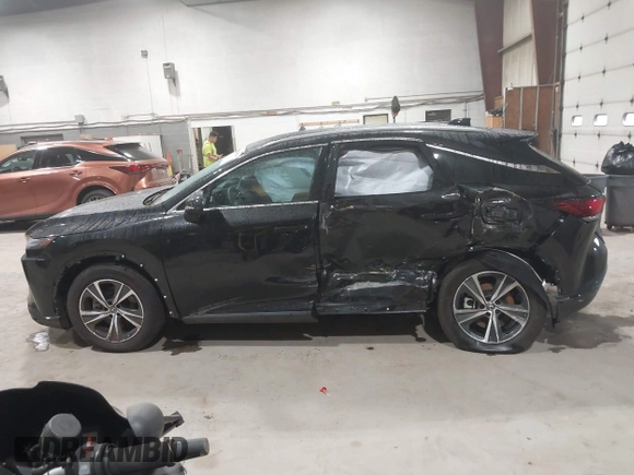 2025 Lexus RX 350 with VIN 2T2BAMCA6SC095265, listed as a IAAI auction lot 42326558 with 2,928 mi miles and . Bid and sale history available at DreamBid. Image 14.