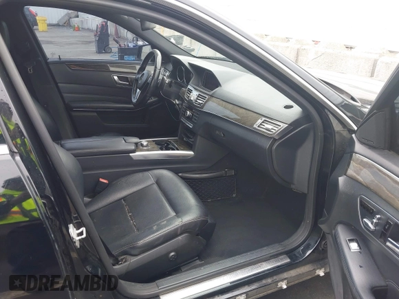 2014 Mercedes-Benz E 350 Sport with VIN WDDHF5KB4EA955176, listed as a IAAI auction lot 42054031 with 191,521 mi miles and . Bid and sale history available at carsss.com. Image 5.