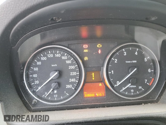 2009 BMW 3 Series 323i with VIN WBAPG73509A399233, listed as a Copart auction lot 83581034 with 308,903 mi miles and Clean title. Bid and sale history available at DreamBid. Image 9.