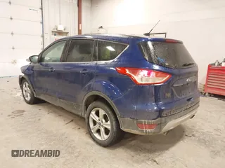 2014 Ford Escape SE z VIN 1FMCU9GX1EUD19721, wystawiony jako IAAI lot #41365586 z przebiegiem 146 219 mil mil oraz . Historia ofert i sprzedaży dostępna na DreamBid. Obrazek 3.
