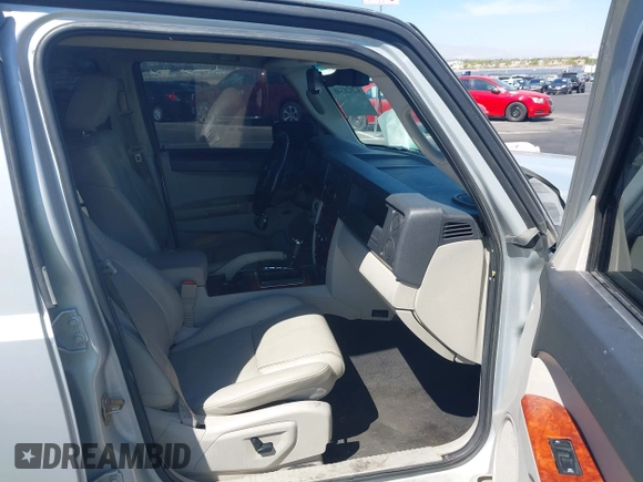 2006 Jeep Commander Limited с VIN 1J8HH58226C253433, выставлен на аукционе IAAI как лот 42028340 с пробегом 132 387 миль миль и . История ставок и продаж доступна на DreamBid. Изображение 5.