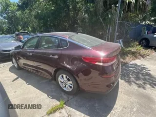 2019 Kia Optima LX z VIN 5XXGT4L37KG278947, wystawiony jako Copart lot #62181475 z przebiegiem 60 003 mil mil oraz Szkoda całkowita • Salvage title. Historia ofert i sprzedaży dostępna na DreamBid. Obrazek 3.