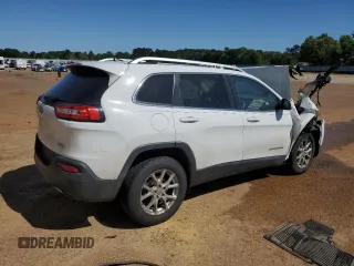 2017 Jeep Cherokee Latitude with VIN 1C4PJLCB9HW573398, listed as a Copart auction lot 52309075 with Not Provided miles and Salvage Title. Bid and sale history available at carsss.com. Image 3.