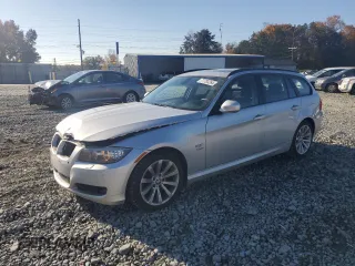 2012 BMW 3 Series 328i xDrive with VIN WBAUU3C53CA543482, listed as a Copart auction lot 77783264 with 68,931 mi miles and Salvage Title. Bid and sale history available at DreamBid. Image 1.