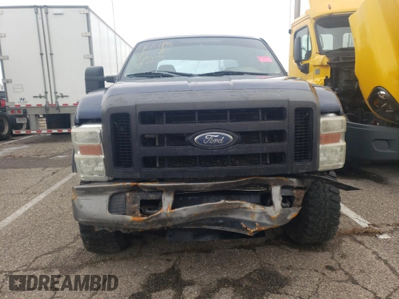 2008 Ford F-350 XL z VIN 1FTWW315X8EA98344, wystawiony jako Copart lot #42523635 z przebiegiem 74 639 mil mil oraz Czysty tytuł • Clean title. Historia ofert i sprzedaży dostępna na DreamBid. Obrazek 5.