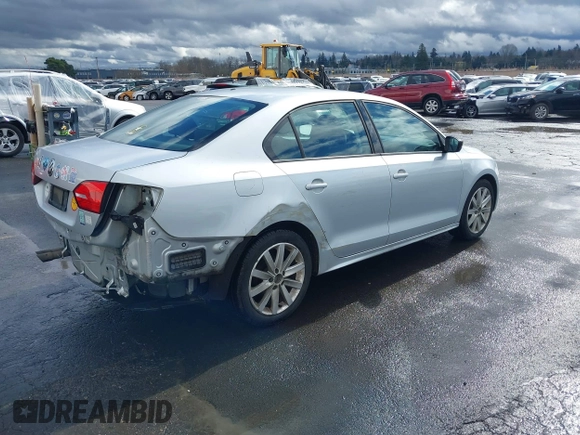 2012 Volkswagen Jetta S с VIN 3VW2K7AJ8CM394204, выставлен на аукционе IAAI как лот 41721042 с пробегом 215 326 миль миль и . История ставок и продаж доступна на DreamBid. Изображение 4.