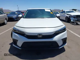 2024 Honda Civic EX z VIN 2HGFE1F70RH320192, wystawiony jako IAAI lot #42282169 z przebiegiem 11 136 mil mil oraz . Historia ofert i sprzedaży dostępna na DreamBid. Obrazek 12.