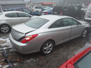 2005 Toyota Solara SE z VIN 4T1CA30P55U044550, wystawiony jako IAAI lot #41449372 z przebiegiem 127 501 mil mil oraz . Historia ofert i sprzedaży dostępna na DreamBid. Obrazek 4.