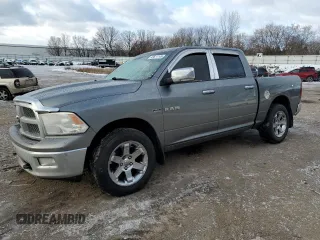 2009 Dodge 1500 Laramie z VIN 1D3HV13TX9J505316, wystawiony jako Copart lot #43611145 z przebiegiem 251 034 mil mil oraz Szkoda całkowita • Salvage title. Historia ofert i sprzedaży dostępna na DreamBid. Obrazek 1.