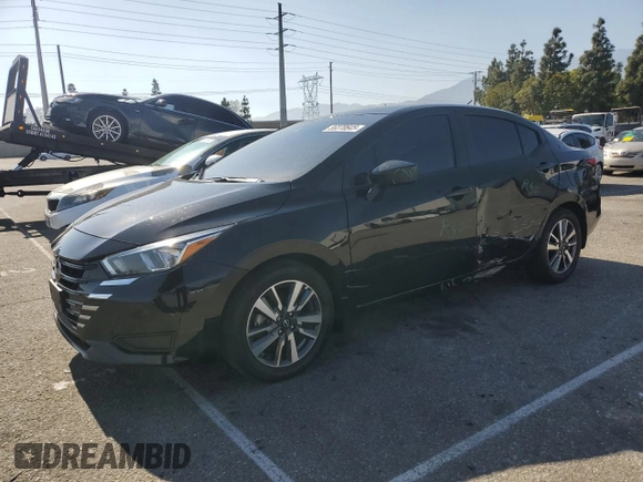 2024 Nissan Versa S с VIN 3N1CN8DV5RL819544, выставлен на аукционе Copart как лот 56370645 с пробегом 32 034 миль миль и Списание • Salvage title. История ставок и продаж доступна на DreamBid. Изображение 1.