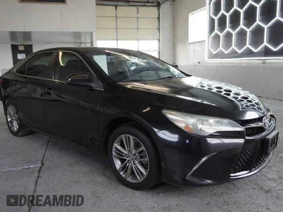2016 Toyota Camry XLE with VIN 4T1BF1FK1GU154074, listed as a Copart auction lot 52632825 with 84,611 mi miles and Salvage Title. Bid and sale history available at carsss.com. Image 1.