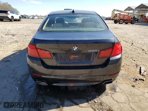 2011 BMW 5 Series 550i z VIN WBAFR9C59BC270466, wystawiony jako Copart lot #49462435 z przebiegiem 160 825 mil mil oraz Szkoda całkowita • Salvage title. Historia ofert i sprzedaży dostępna na DreamBid. Obrazek 6.