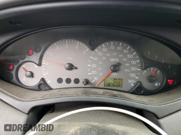 2003 Ford Focus ZX3 with VIN 3FAFP31Z33R178841, listed as a Copart auction lot 43453095 with 187,698 mi miles and Salvage title. Bid and sale history available at DreamBid. Image 9.