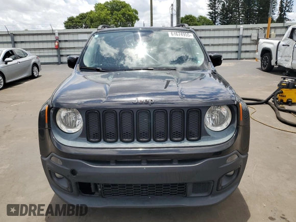 2017 Jeep Renegade Latitude z VIN ZACCJABB1HPF11687, wystawiony jako Copart lot #61674955 z przebiegiem 155 295 mil mil oraz Czysty tytuł • Clean title. Historia ofert i sprzedaży dostępna na DreamBid. Obrazek 5.