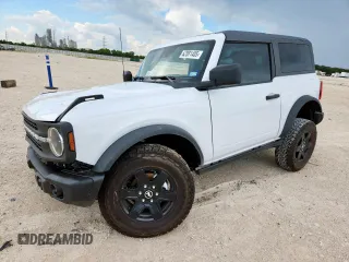 2024 Ford Bronco Black Diamond z VIN 1FMDE1AH8RLA95282, wystawiony jako Copart lot #62081405 z przebiegiem 5 446 mil mil oraz Szkoda całkowita • Salvage title. Historia ofert i sprzedaży dostępna na DreamBid. Obrazek 1.