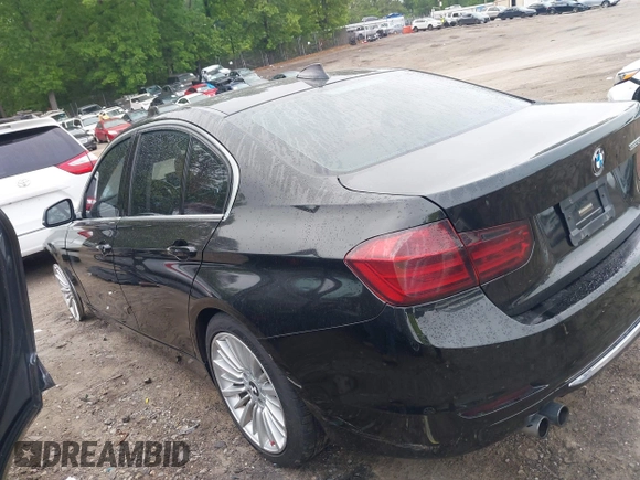 2013 BMW 3 Series 328i z VIN WBA3A5G54DNP20416, wystawiony jako IAAI lot #42092526 z przebiegiem 136 545 mil mil oraz . Historia ofert i sprzedaży dostępna na DreamBid. Obrazek 15.
