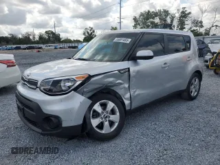 2019 Kia Soul z VIN KNDJN2A23K7698759, wystawiony jako Copart lot #55881485 z przebiegiem Nie podano mil oraz Nie do naprawy • Non repairable. Historia ofert i sprzedaży dostępna na DreamBid. Obrazek 1.